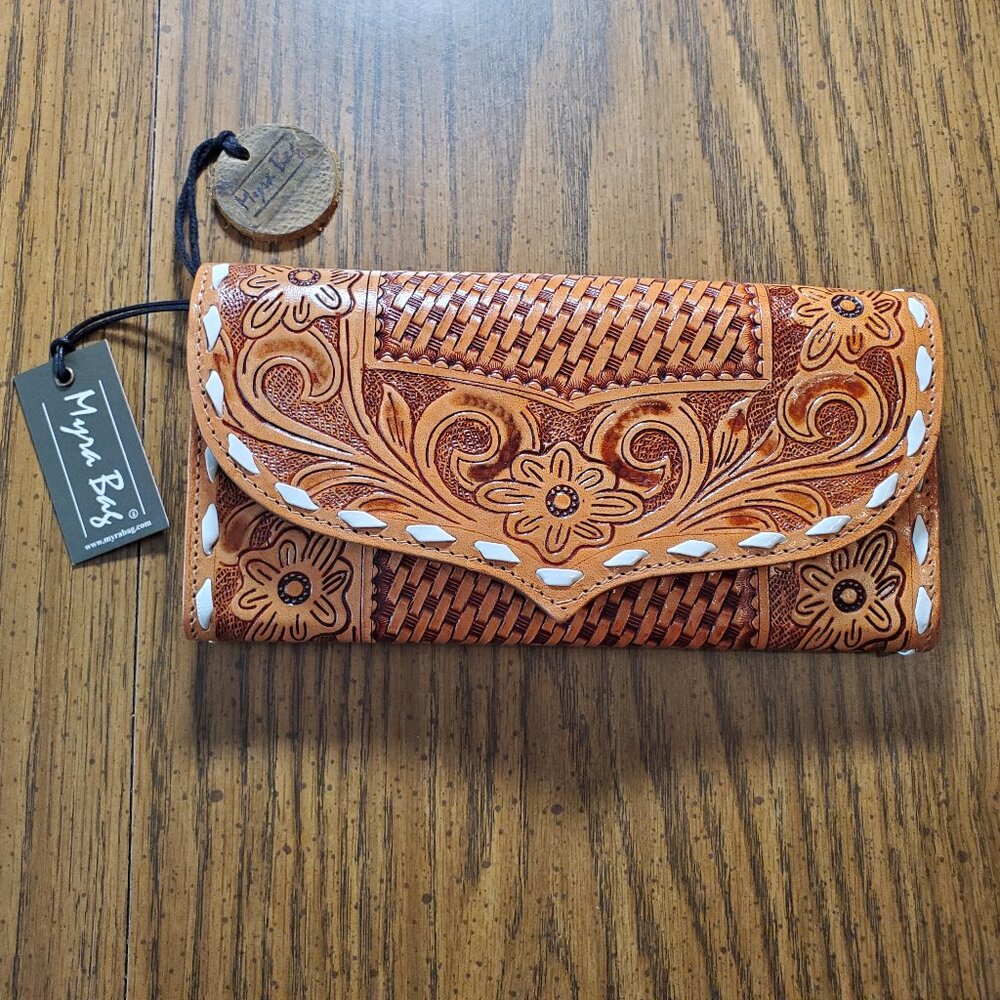 BNWT Myra Deserve Leather Wallet